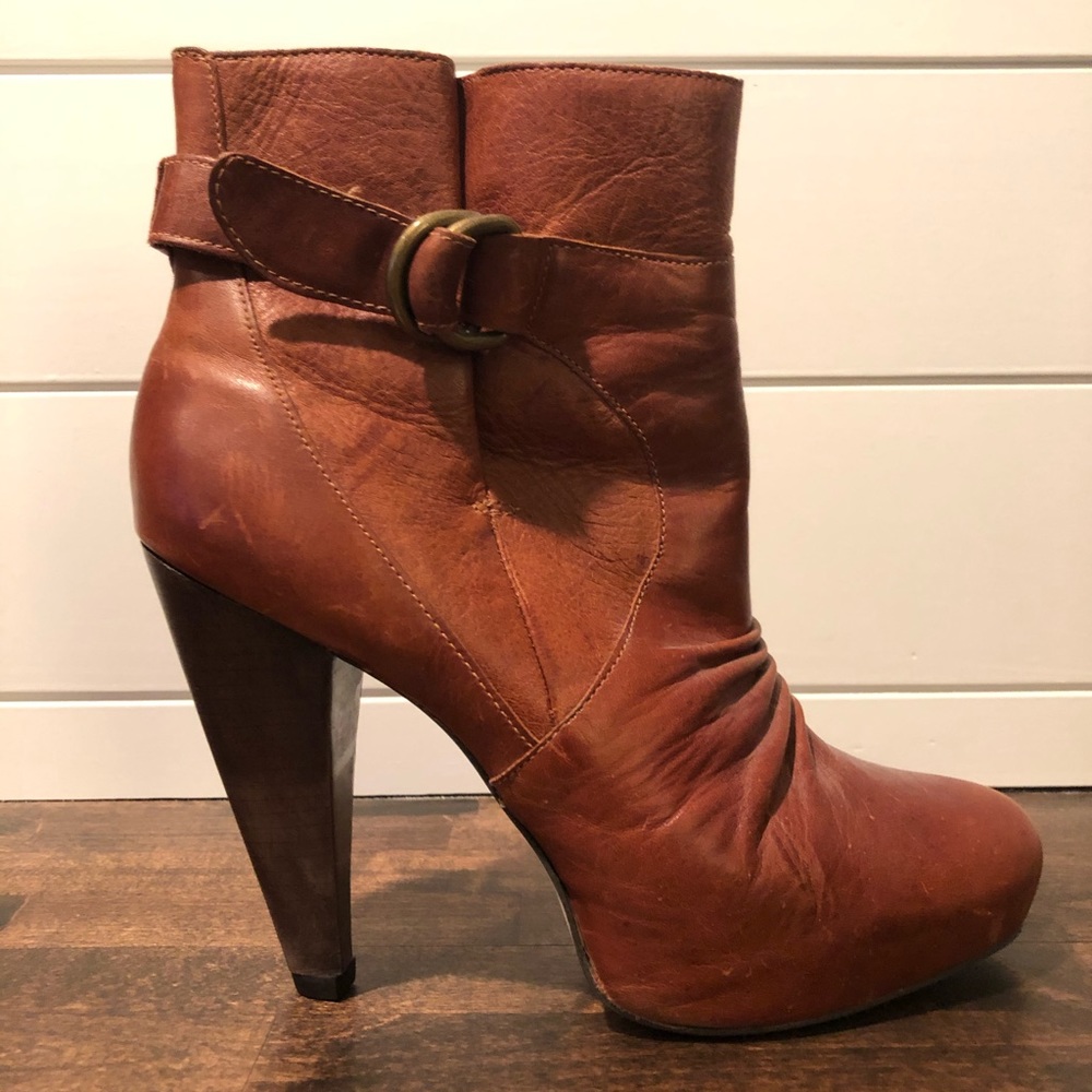 Steve Madden Leather Boots